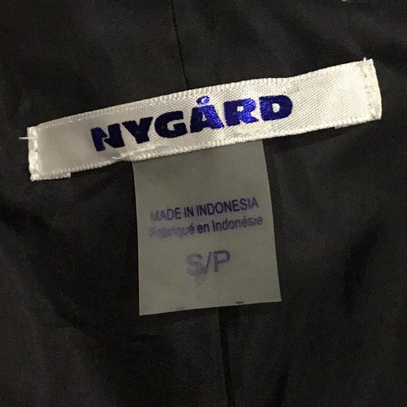 Size Small Nygard Black and White Glen Plaid with red accents Blazer - Picture 5 of 8